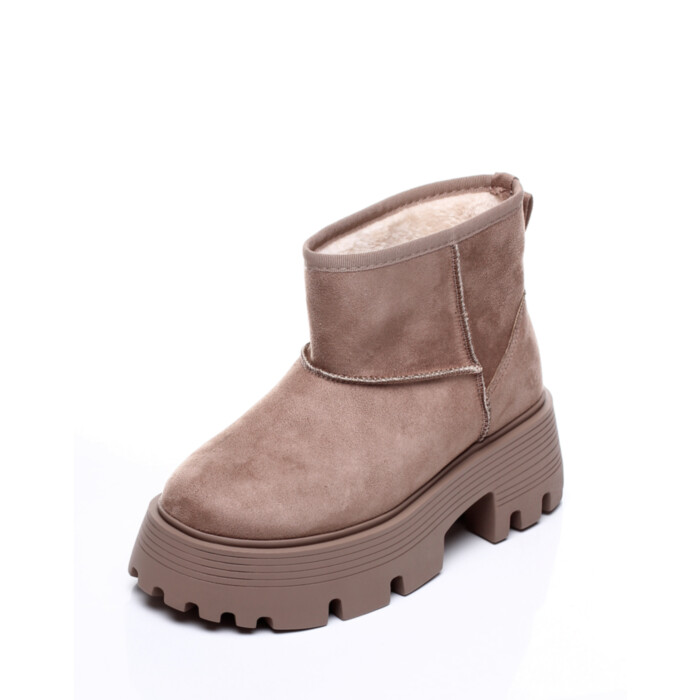 Clan Q UGG