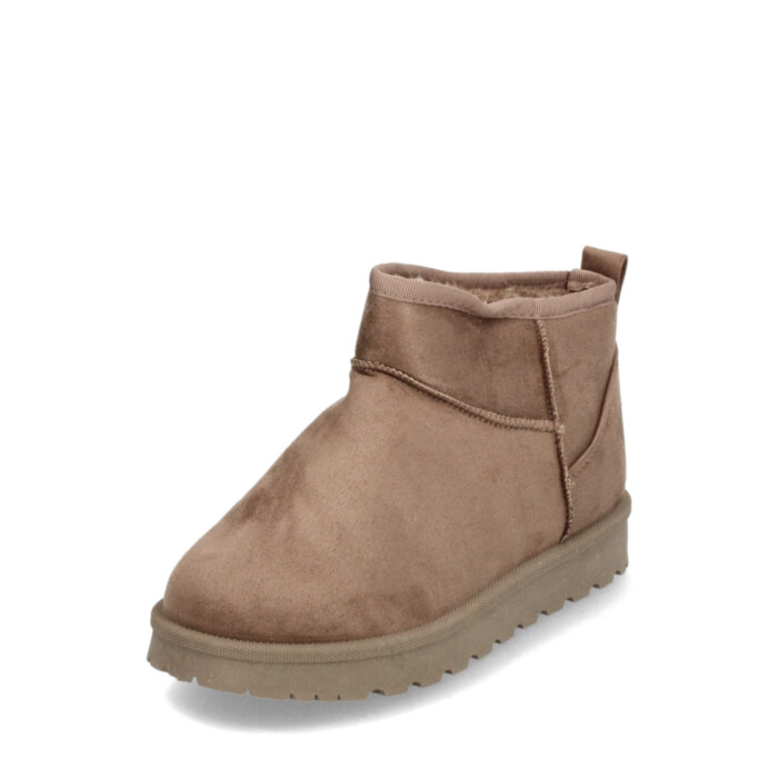 Clan Q UGG