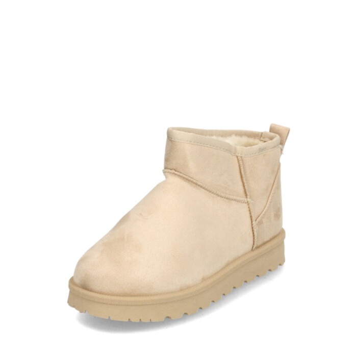 Clan Q UGG