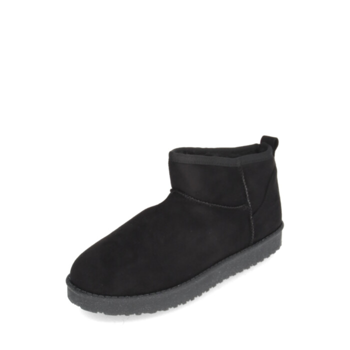 Clan Q UGG