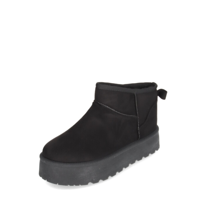 Clan Q UGG
