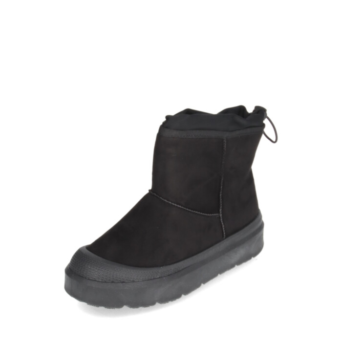 Clan Q UGG