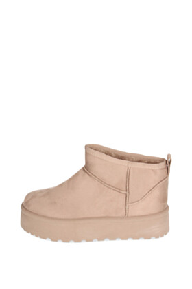 Clan Q UGG