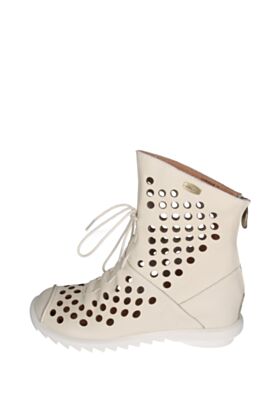 Laura Vita Aulinukai