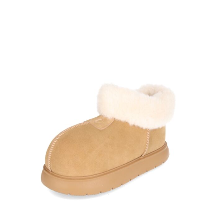 HITTA UGG