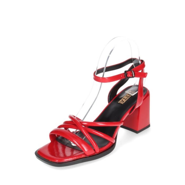 HITTA Vasariniai bateliai